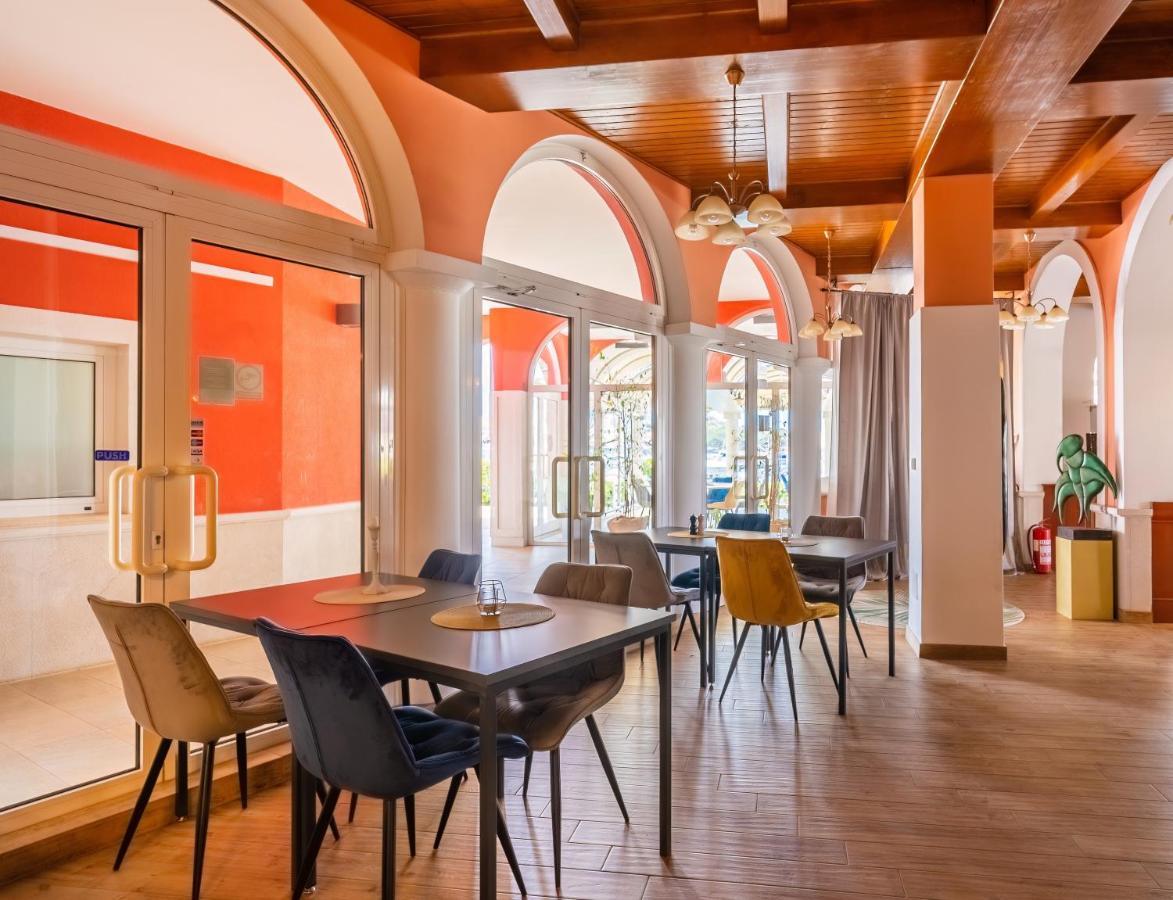 Villa Arcadium Tribalj Exteriör bild