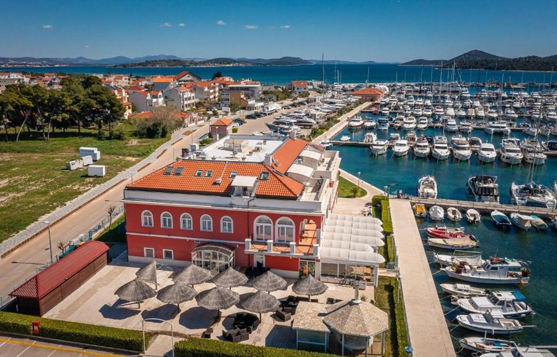 Villa Arcadium Tribalj Exteriör bild