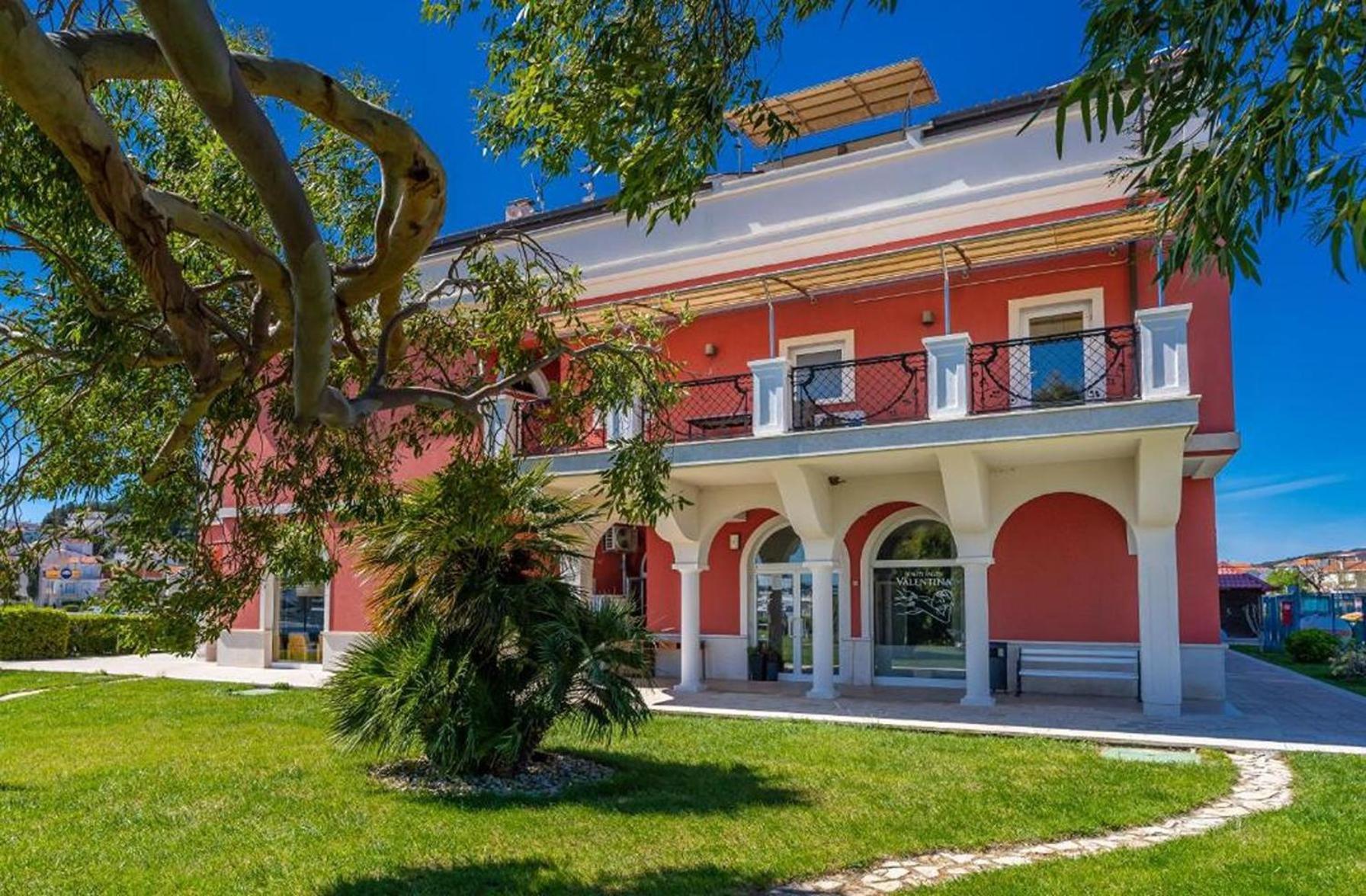 Villa Arcadium Tribalj Exteriör bild